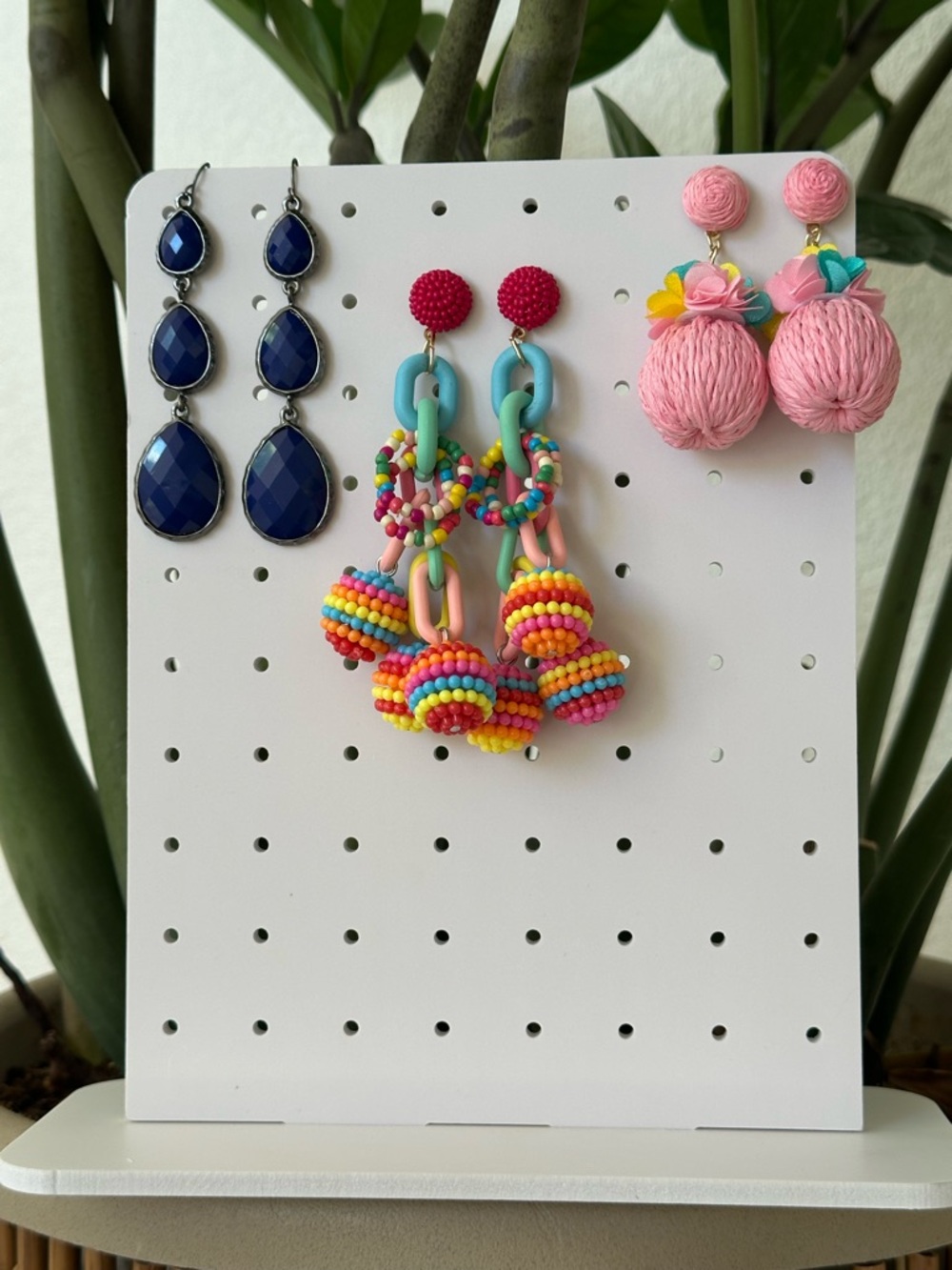 Earrings Organizer Stand - EARRINGS NOT INCLUDED (White Particle Board)